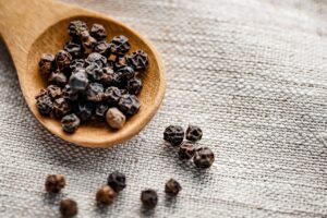 pepper, black pepper, peppercorn-5501218.jpg